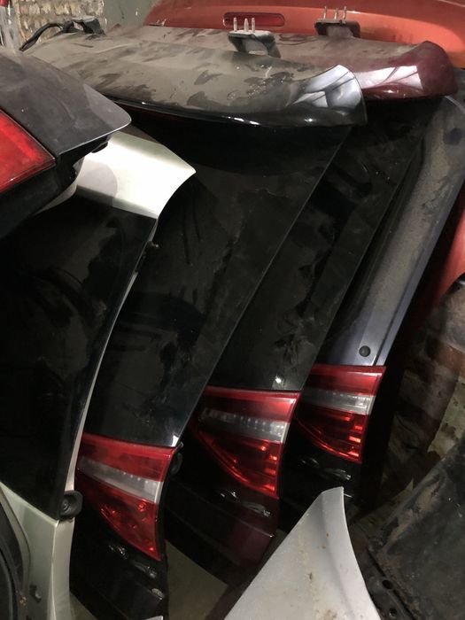 Кришка багажника ляда citroen c4 picasso пікассо гранд кляпа цітроен