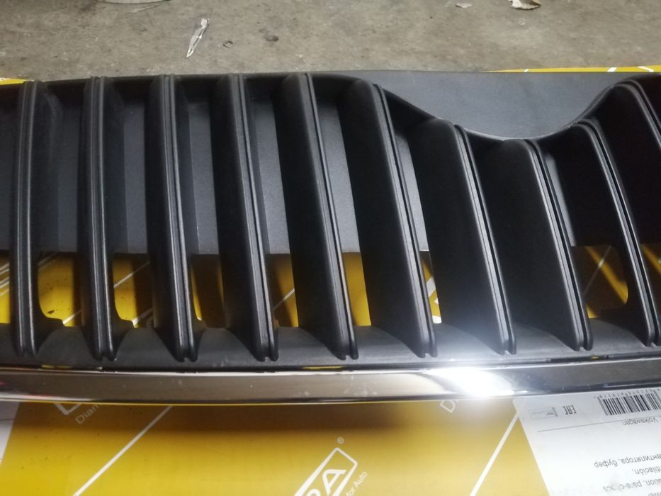 Atrapa skoda superb2