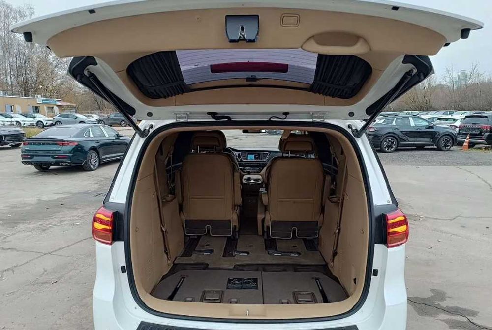 Kia Carnival  2019
