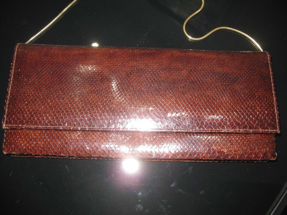 4 Malas para senhora de modelos diversos.