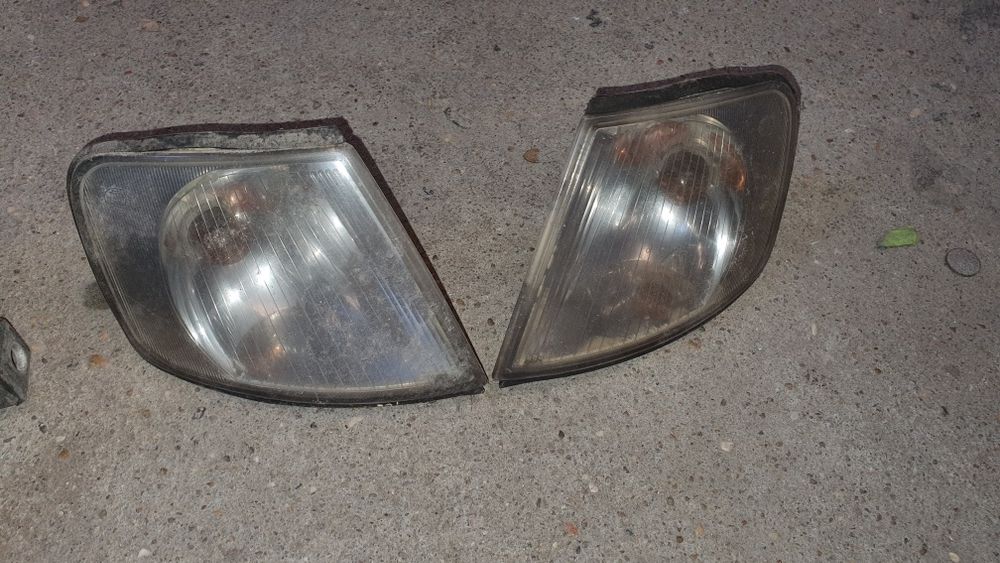 Conjunto de farois audi a3 8l de 1996