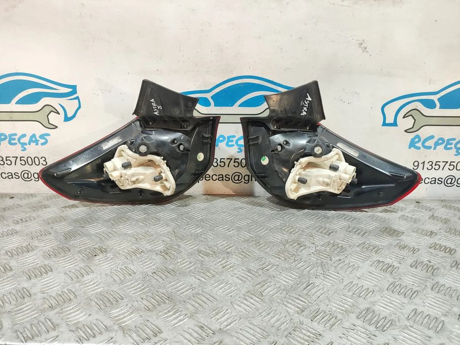 Conjunto Farolins Opel Astra J 13306454 13306453