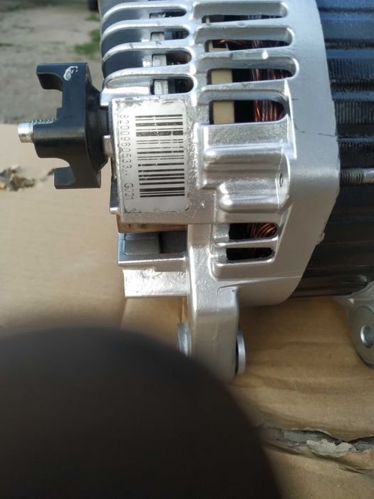 Генератор 8200960533, A004TJ0582ZE, 210A/ 12V