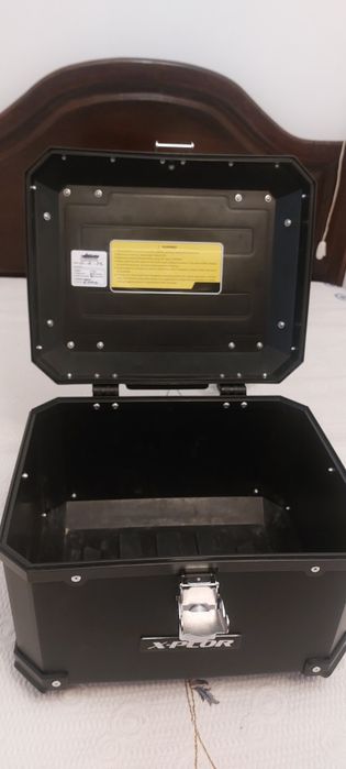 Vendo top case usada