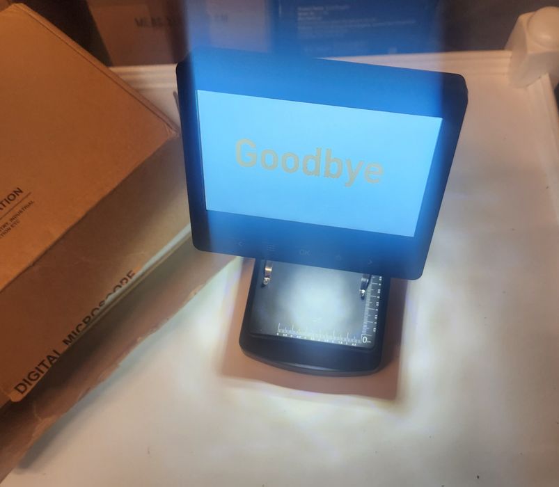 Microscópio a bateria novo