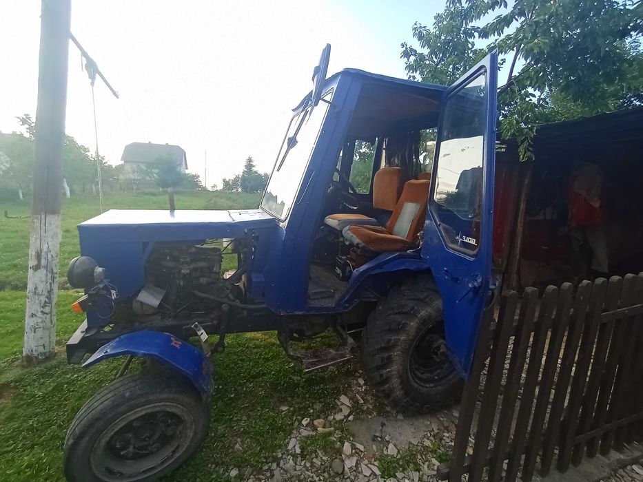 Продам Трактор з документами
