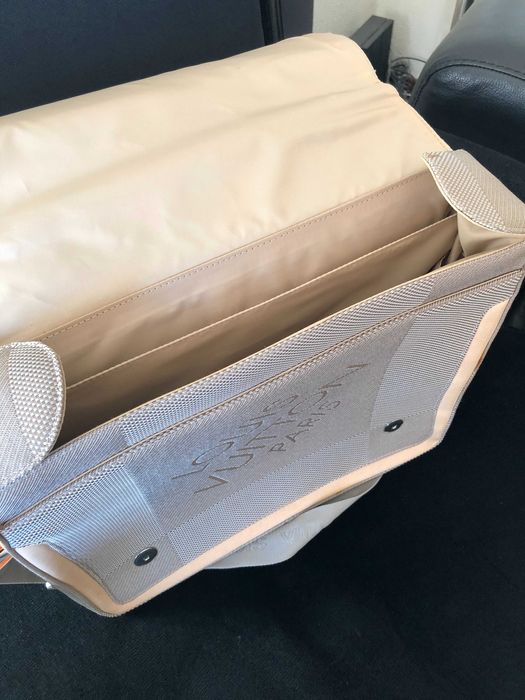 Mala tipo Louis Vuitton nova