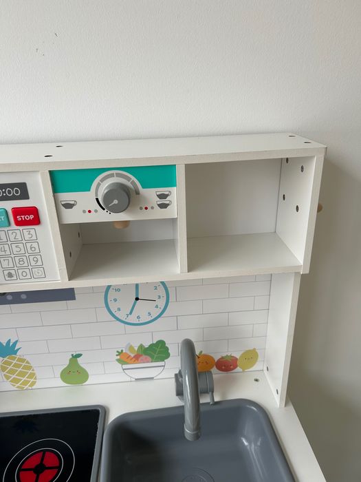 Cozinha de madeira de brincar