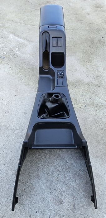 Центральна консоль subaru impreza wrx gda