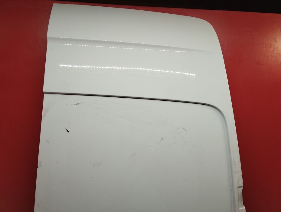 Двері праві Спринтер 907 Mercedes Sprinter W907 Двери правие дверка