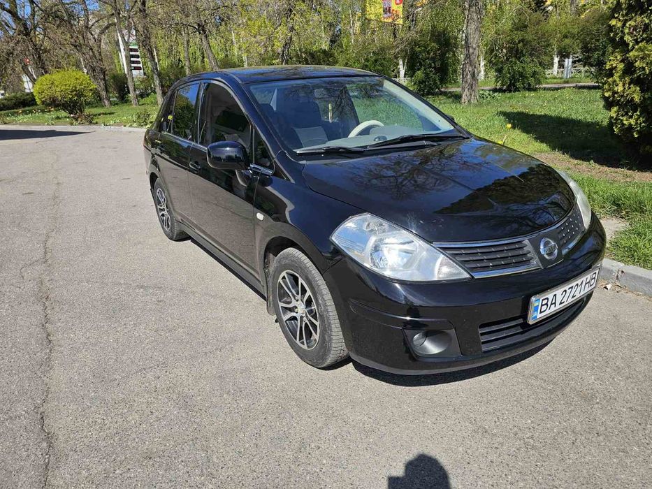Nissan tiida c11