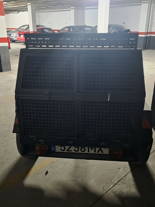 Vendo atrelado para cães pode levar 4 pequenos como 2ou3 grandes