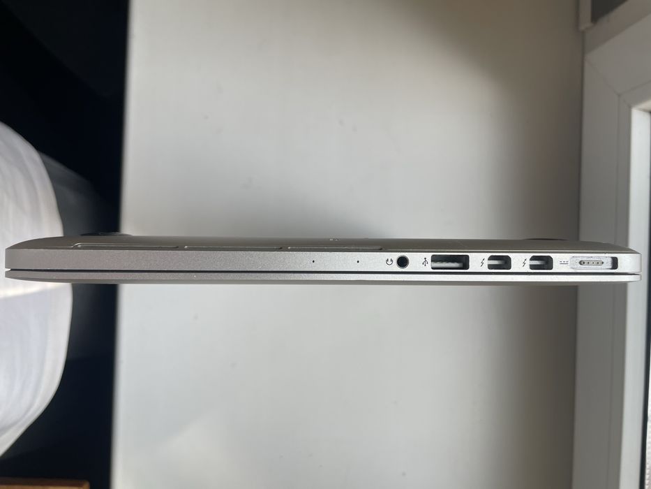 MacBook Pro 13 Retina 2015 / i5 / 8GB / хорошее состояние