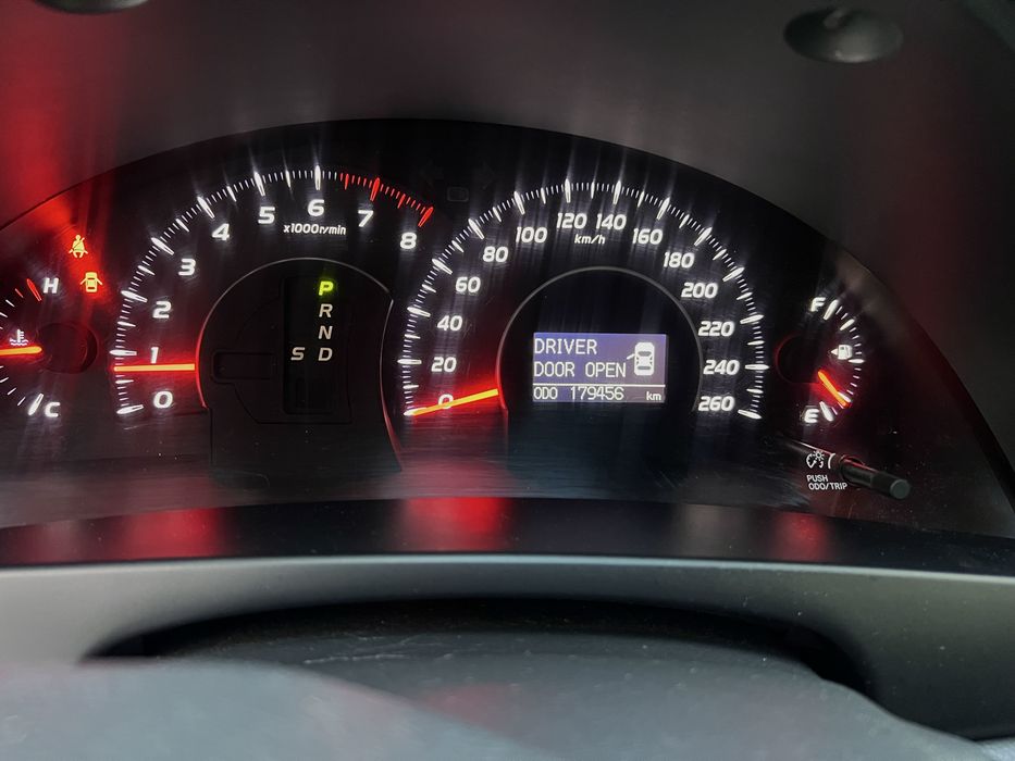 Продаж Toyota Camry 40