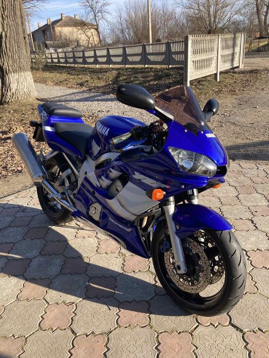 YAMAHA R6 2001 в хорошому стані