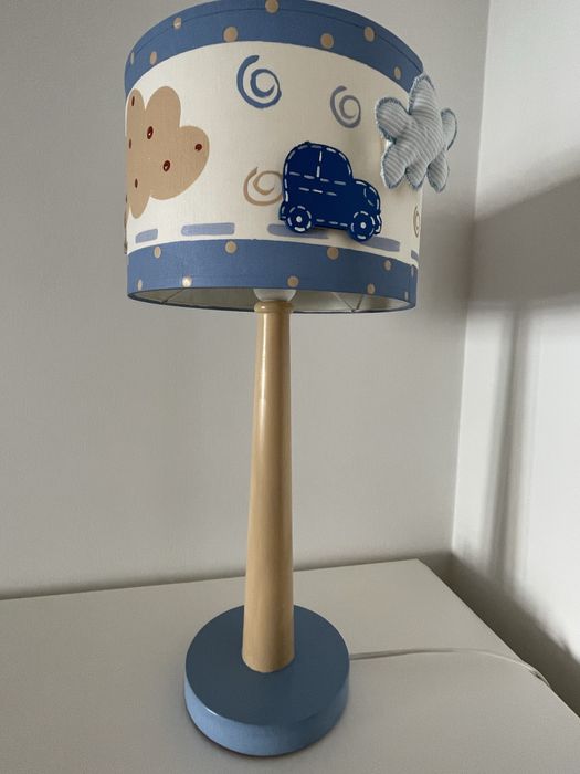 Candeeiro de mesa para quarto de criança