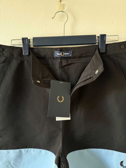Чоловічі шорти мужские шорти Fred Perry Нові Оригінал розмір М є інші