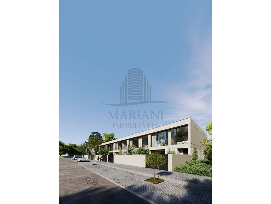 Moradias novas em construção à venda em Paramos