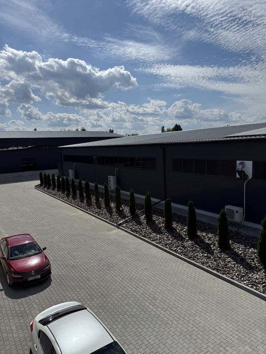 Продаж нових складських приміщень