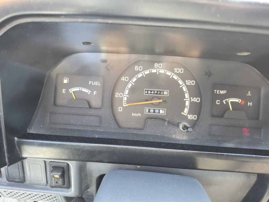 Mitsubishi L300 2.5D  9 Lugares