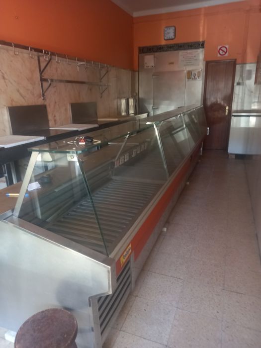 Balcão de talho com motor novo com 5 metros deetroompr