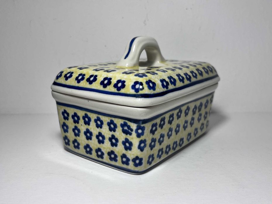 Maselnica/ szkatuła/ puzderko ceramika Bolesławiec, ręcznie malowana.