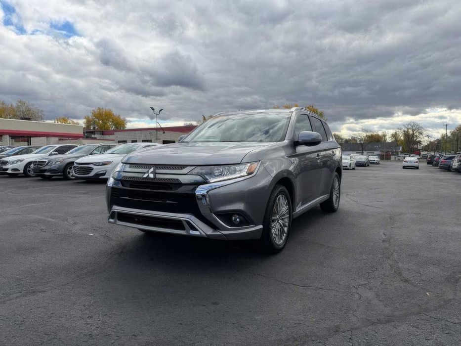 Mitsubishi Outlander PHEV SEL      2022