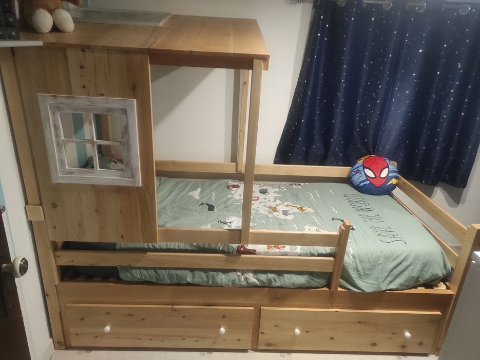 Cama criança em pinho