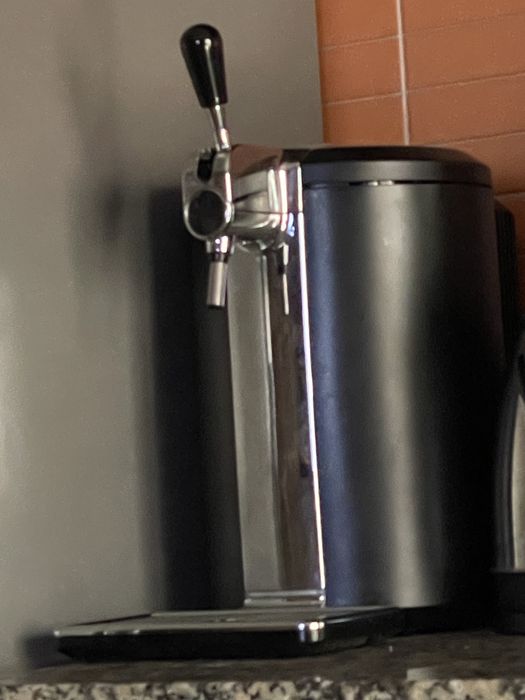 Dispensador de cerveja heineken