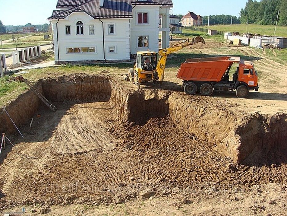 Легко заказать песок - Здесь (мешки зил, камаз 9-12 м3)