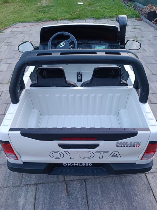 Toyota Hilux na Akumulator | Napęd 4x4 | Stan Bardzo Dobry!