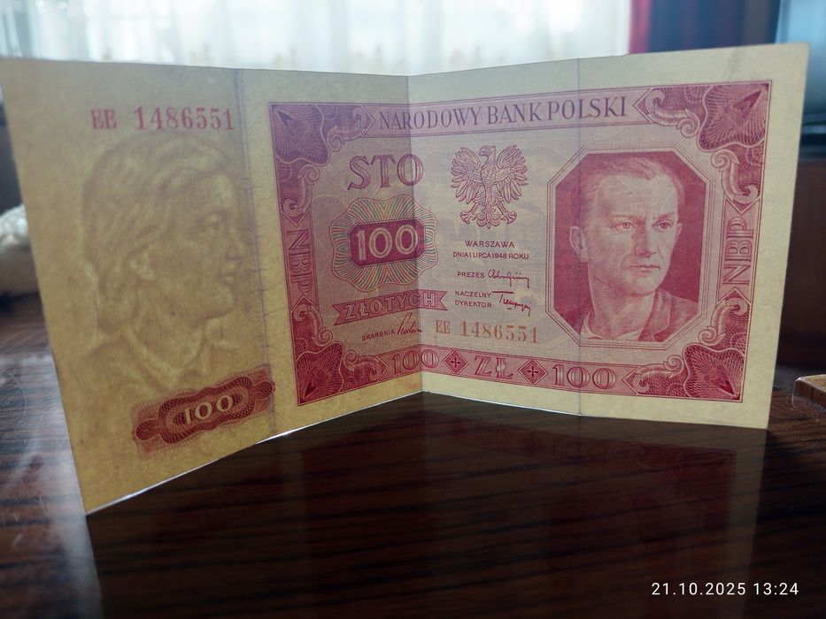 Banknot 100 złotych Seria EE