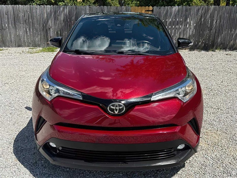 Toyota C-HR      2017
