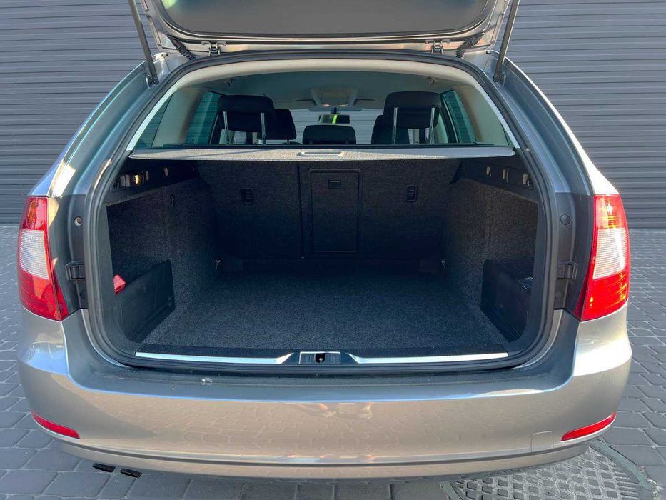 Skoda Superb 2011
