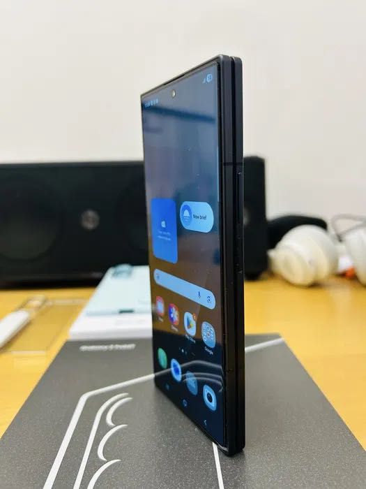 Samsung Z Fold 7 256gb  com 1 mes