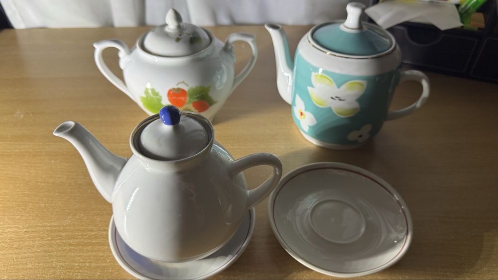 Продам фарфоровые чайнички СССР,довбыш,сахарница землянка,полонский