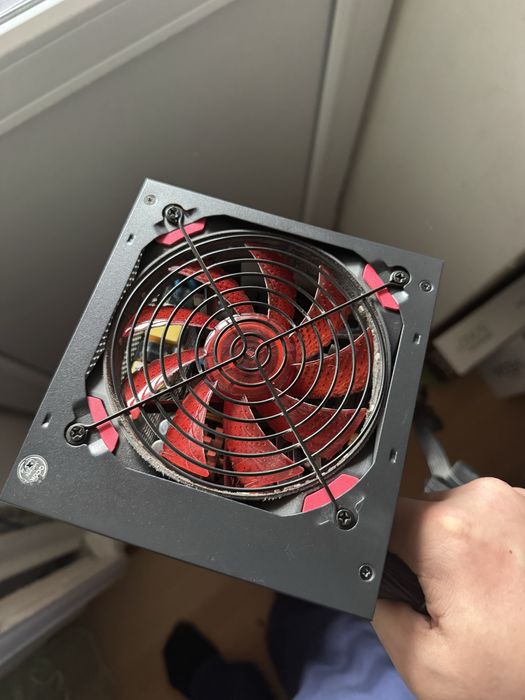 Блок живлення Cooler Master 700w 80plus