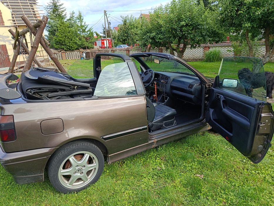 GOLF  3 CABRIO   1.8 benzyna