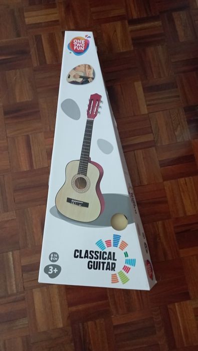 Guitarra criança