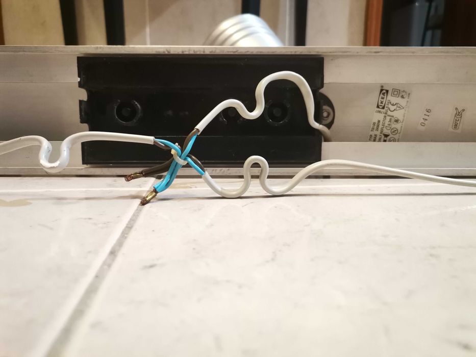 Candeeiro metálico de parede ou tecto