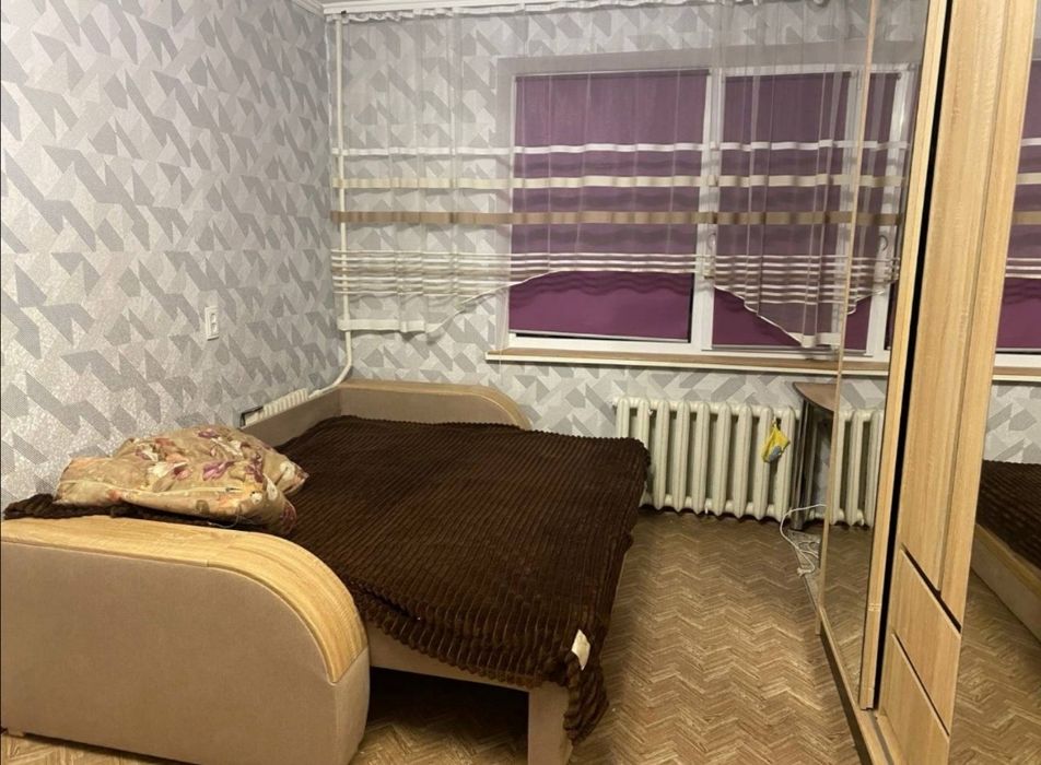 Здається кімната в гуртожитку