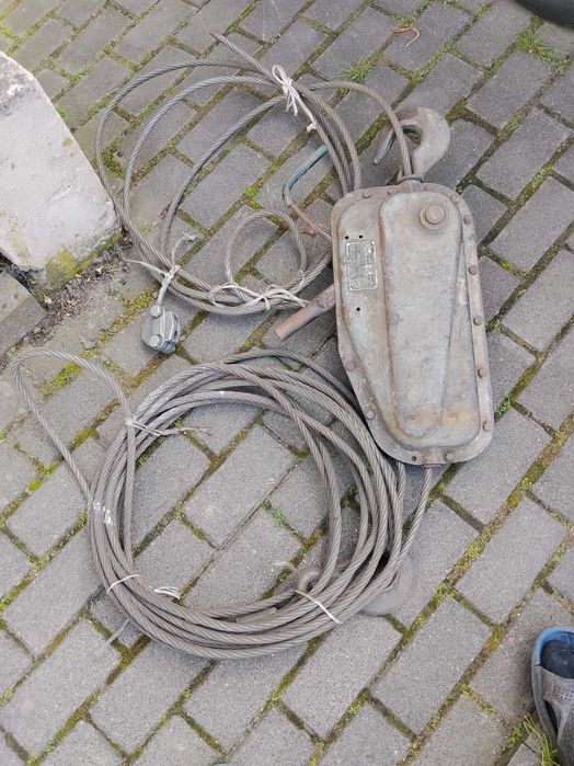 Wciągarka ręczna linowa. Mustanga też wyciągnie!