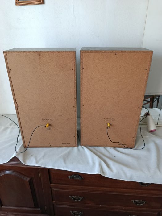 Vendo Radio gravador gira discos
