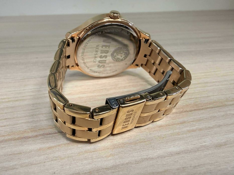 Zegarek damski naręczny Versus Versace VSP460418 Rose Gold