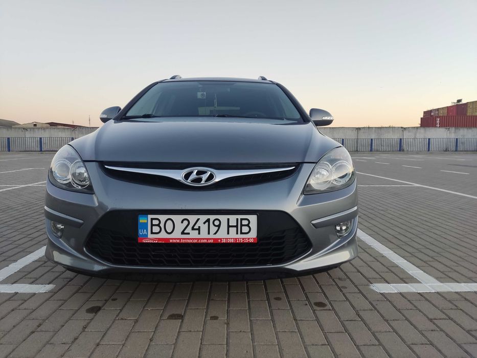 Продається авто Hyundai i30 cw, 2011р. 1.6 бензин, автомат.