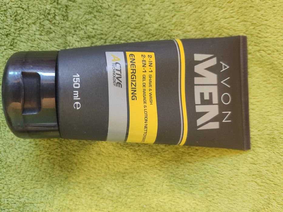 Avon MEN energetyzujący żel do mycia twarzy i golenia