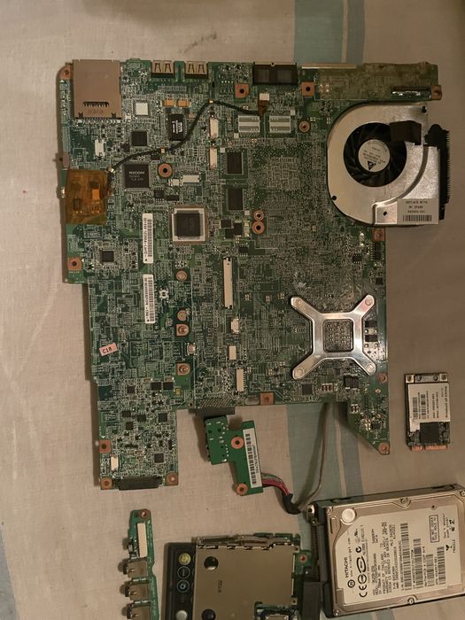 Części do laptopa hp pavilon w stanie nie znanym