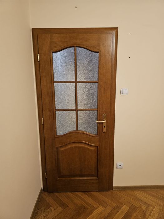 Drzwi wewnętrzne drewniane