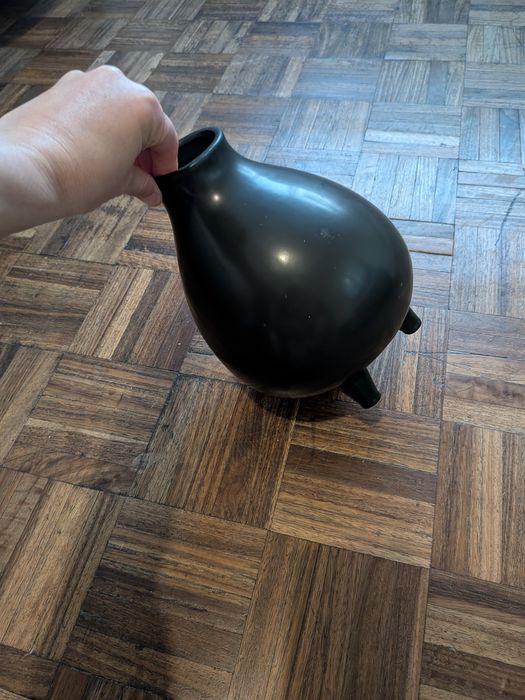 Black Clay Pitcher446992424140820483