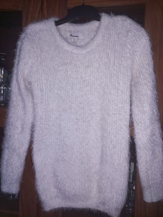 Piękny biały błyszczący sweter S TKMaxx